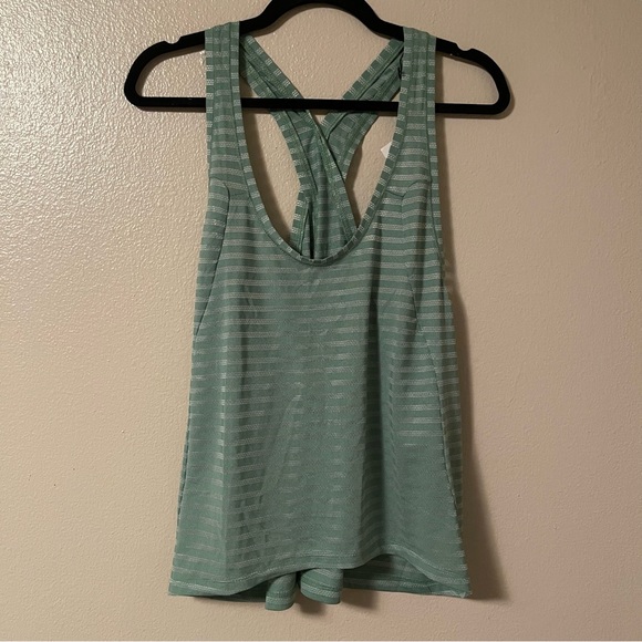 NWT ZYIA Nimbus Split Back Forest Athletic Stripe Breathable Tank Top - Picture 2 of 6